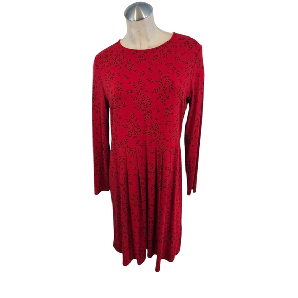 J. Jill Dresses & Skirts - J.Jill Wearever Collection Size M Red Dress Black Leaf Pattern